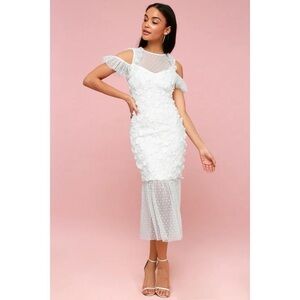 Elliatt White Midi Dress Small